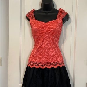 Boutique coral lace top